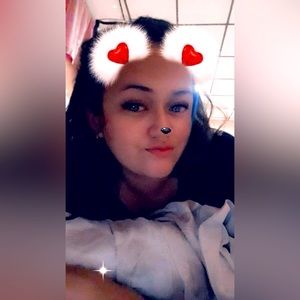 🫶🏻MEET YOUR POSHER, GABY😘